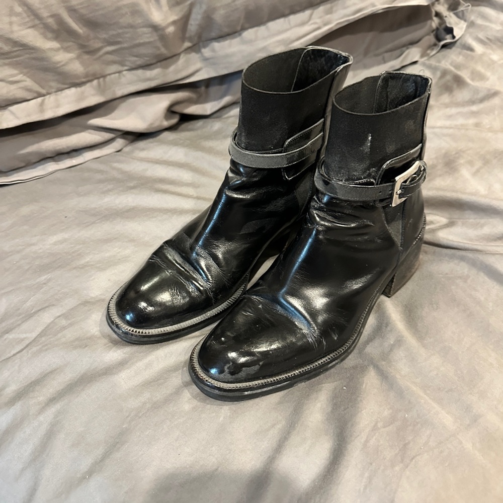 Ankle boots